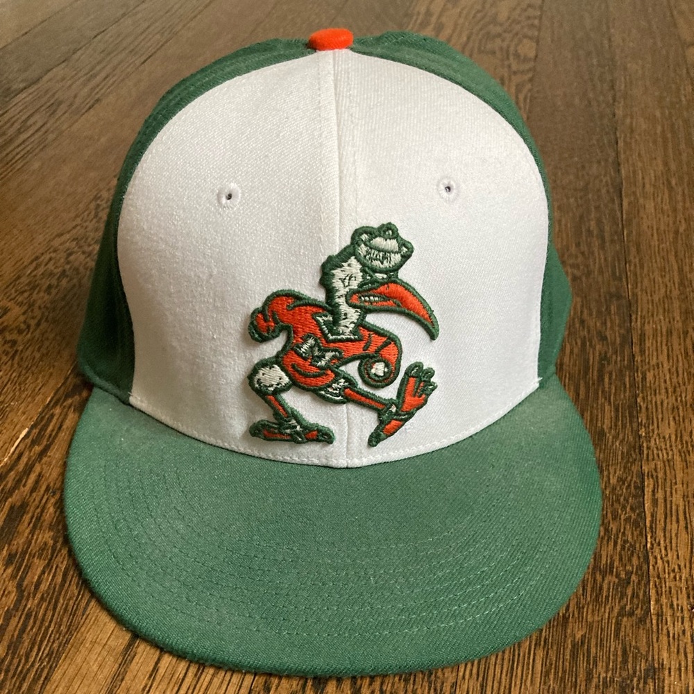 Vintage Miami Hurricanes Nike flex fit hat.